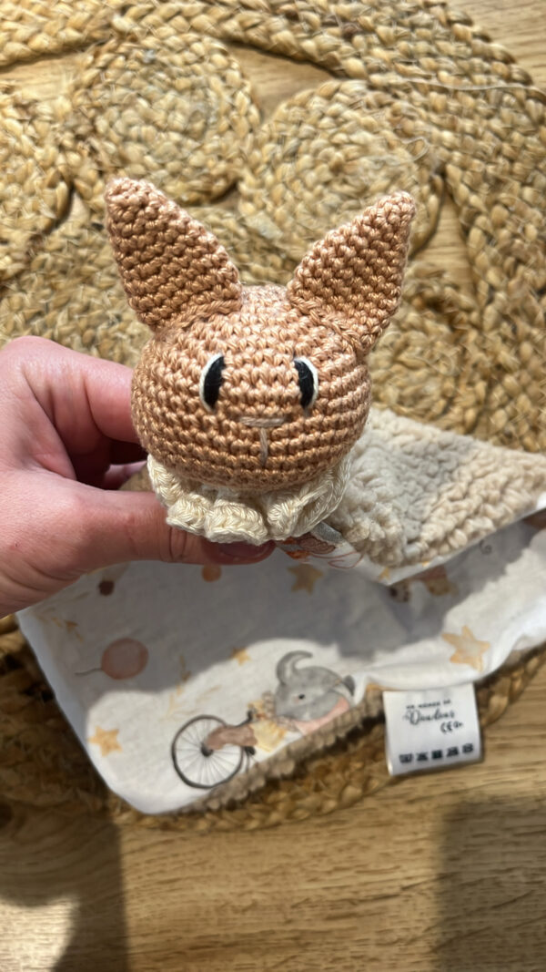 Doudou lange lapin marron